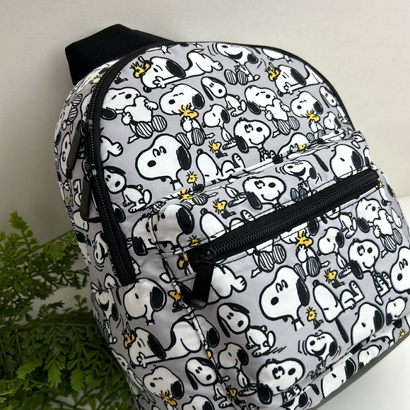 Snoopy Woodstock Mini Backpack NWT! Lightweight, Grey and black nylon - Picture 16 of 16